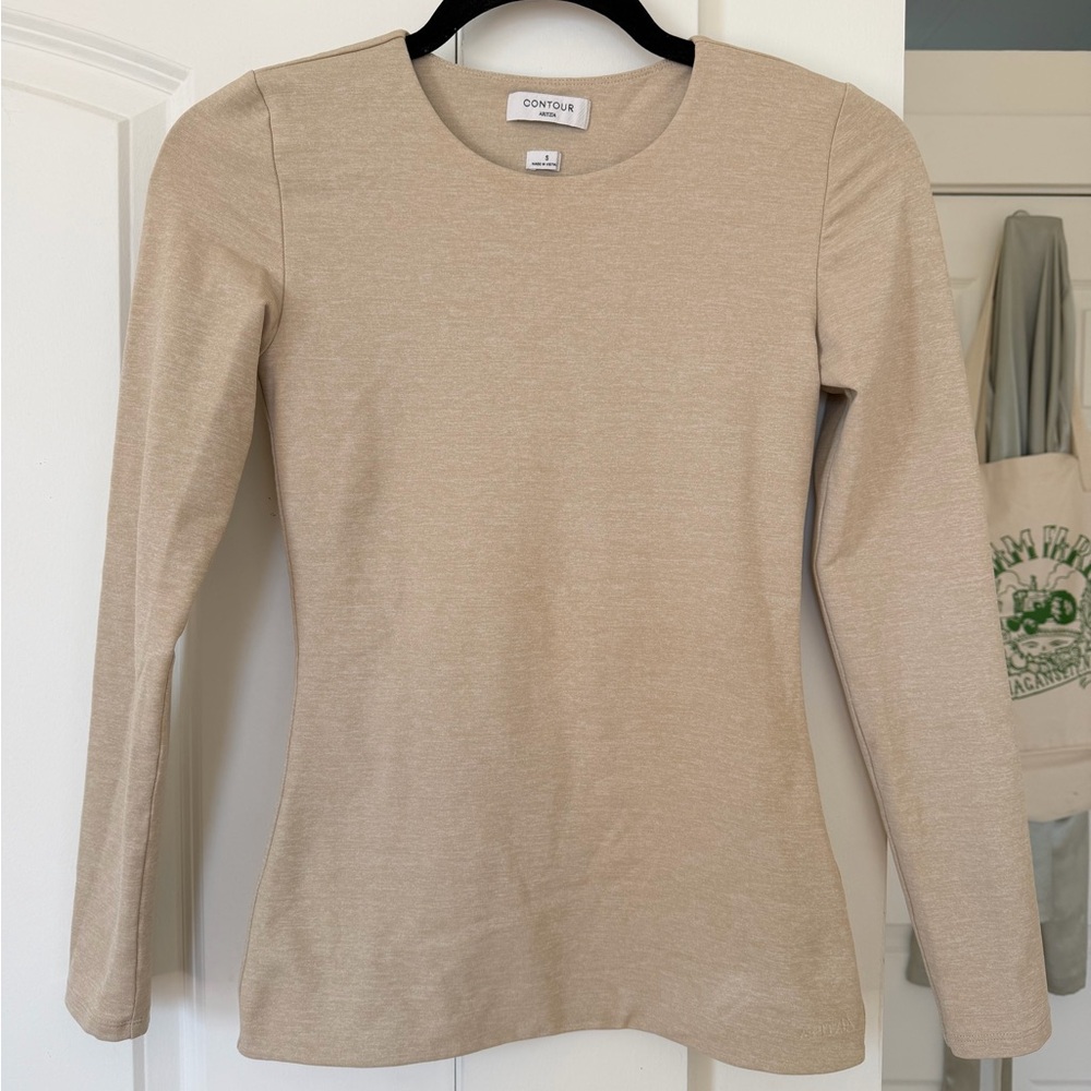 Aritzia Beige Contour Long Sleeve Top